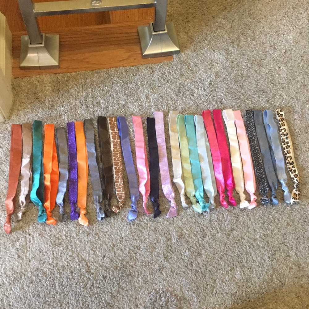 Emi Jay lot of 26 headbands